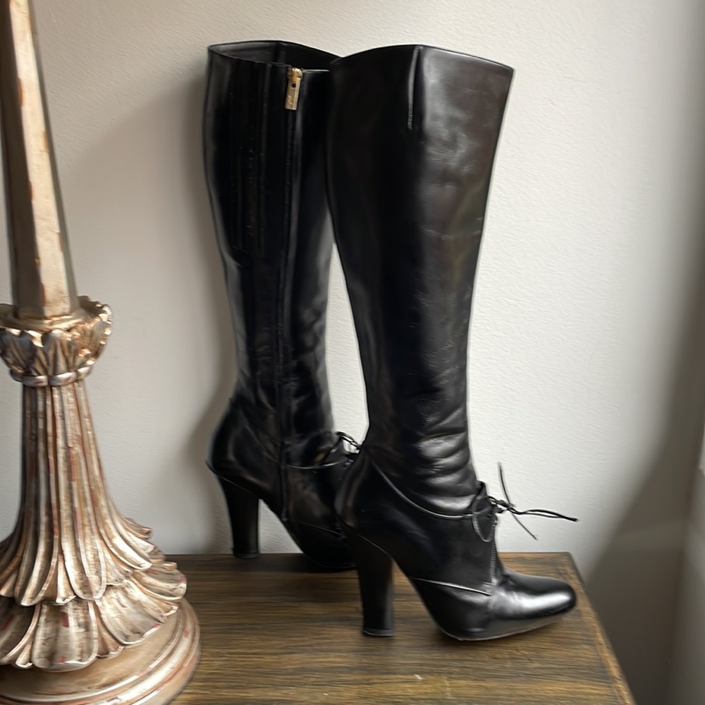 Yves Saint Laurent Black Leather Boots 36.5 approx. 6 - Picture 5 of 11